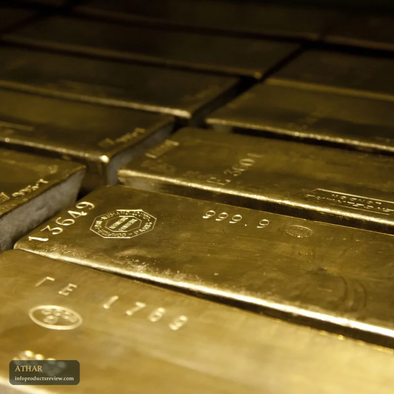 سبائك ذهب مصفوفة عليها أختام ووزن